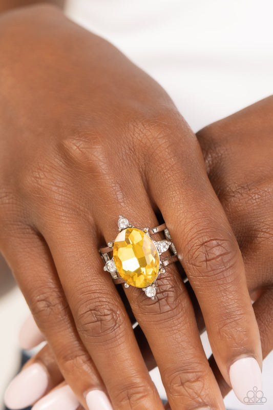 Paparazzi - Sensational Sparkle - Yellow Ring