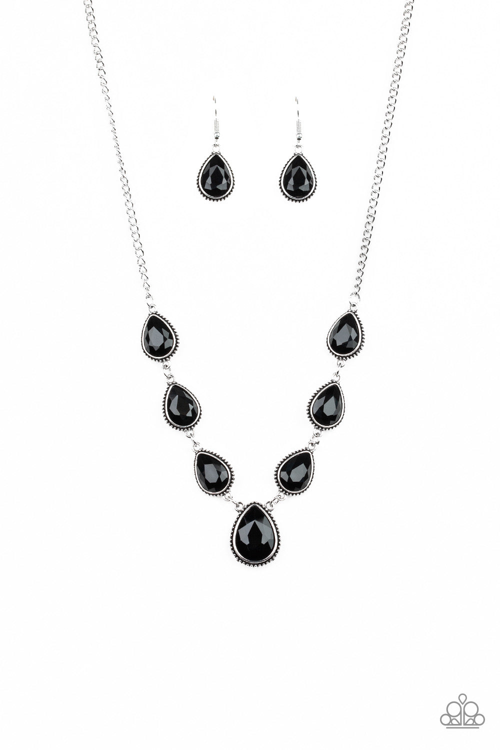 Paparazzi - Socialite Social - Black Necklace