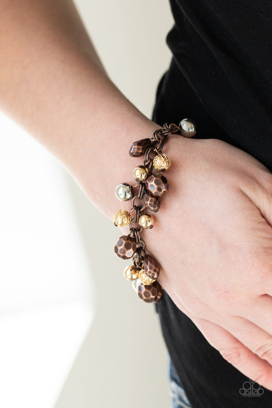 Paparazzi - Invest In This - Multi Bracelet