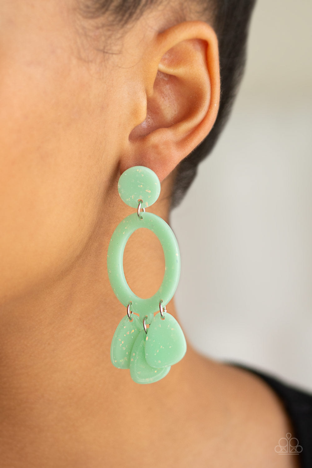 Paparazzi - Sparkling Shores - Green Post Earrings