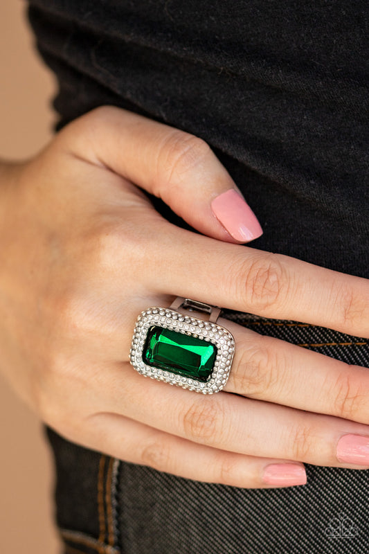 Paparazzi - A Grand STATEMENT-MAKER - Green Ring