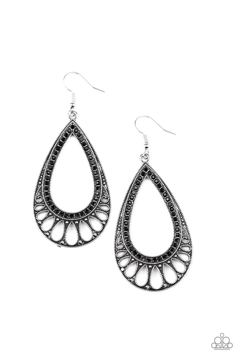 Paparazzi - Royal Finesse - Black Earrings