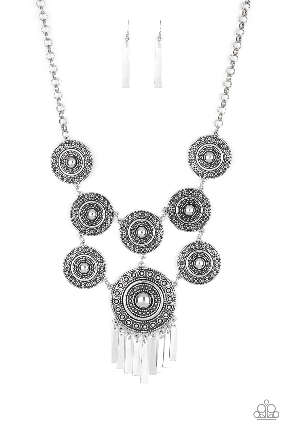 Paparazzi - Modern Medalist Silver Necklace