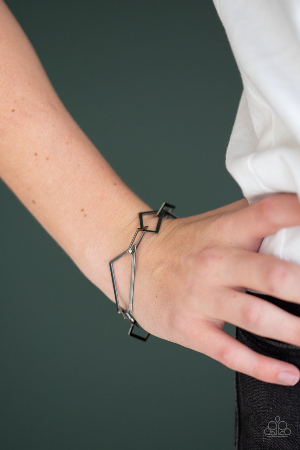 Paparazzi - Shattering Records - Black Necklace and Shattered Shine Black Bracelet Set