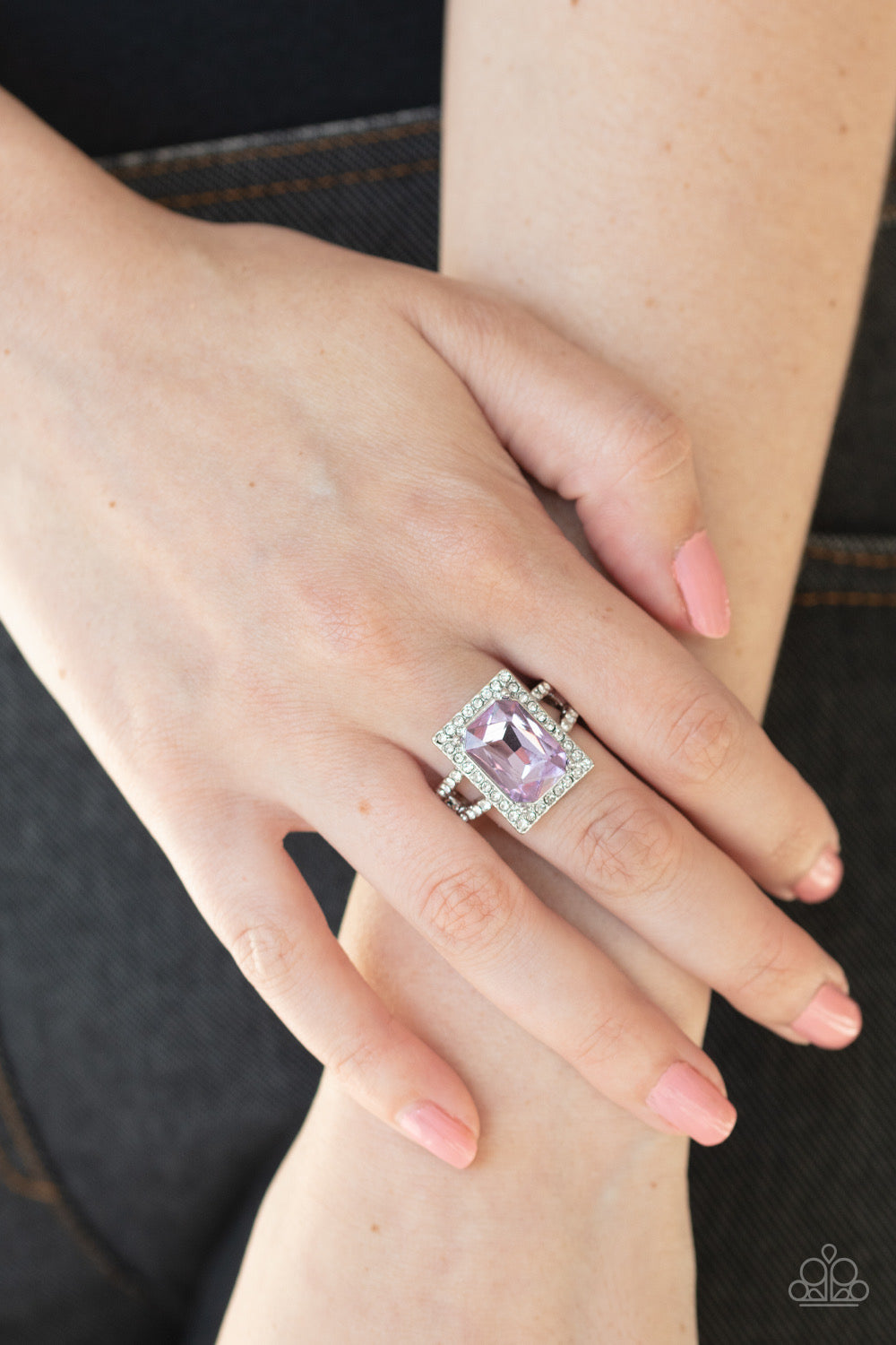 Paparazzi - Utmost Prestige - Purple Ring