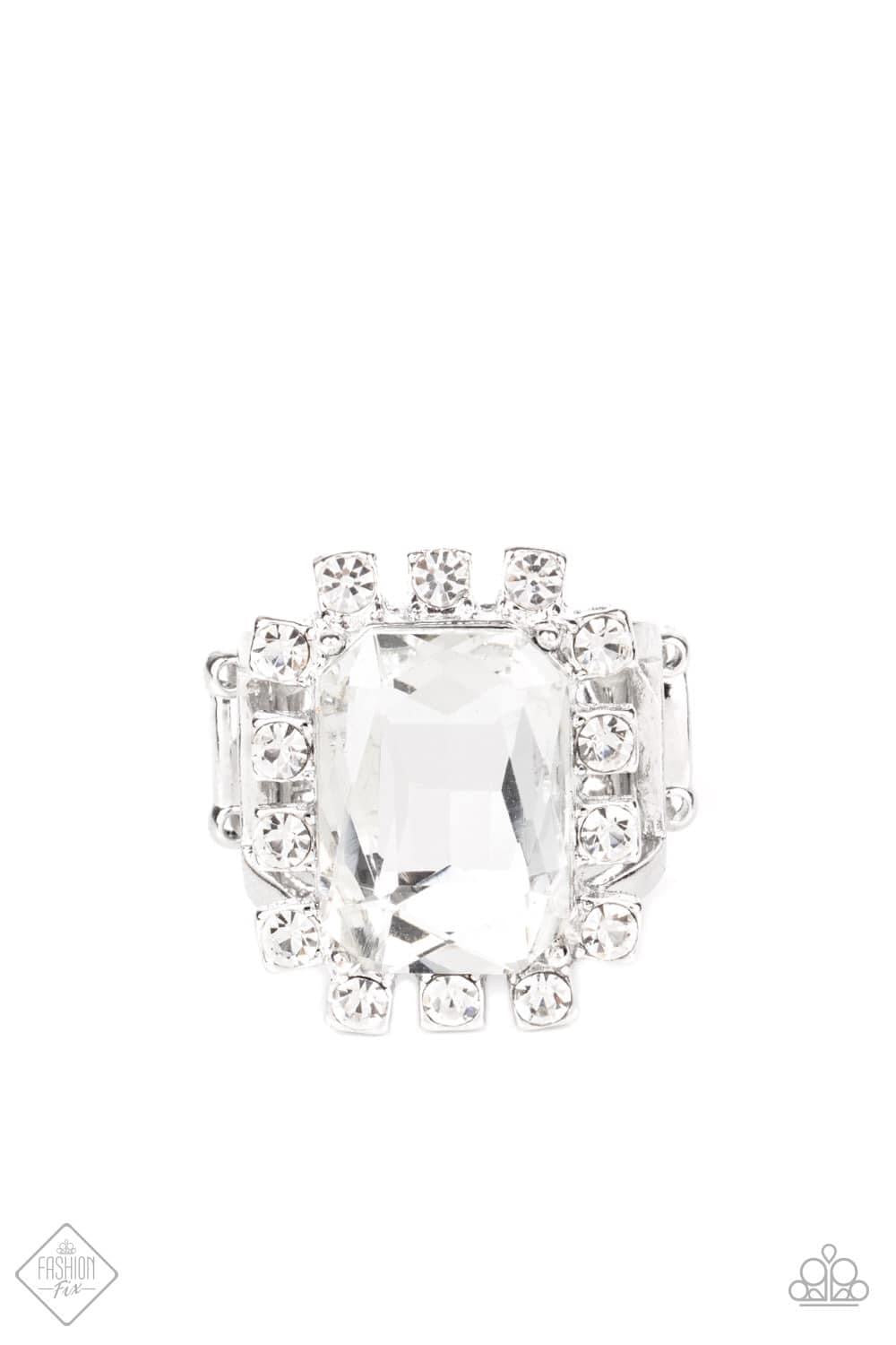 Paparazzi  - Galactic Glamour White Ring