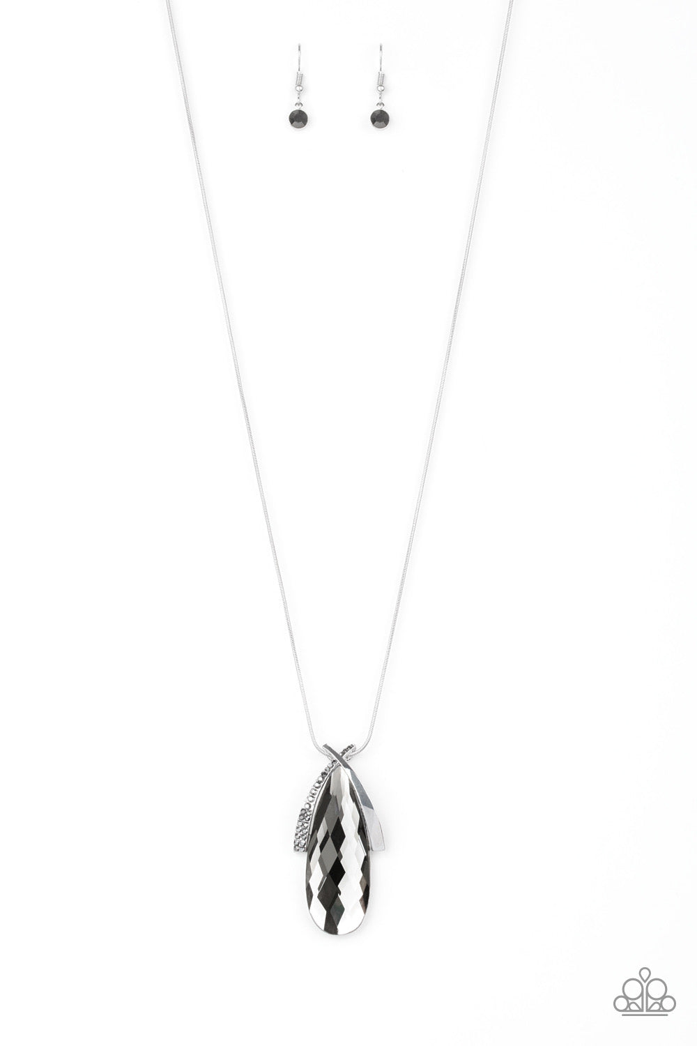 Paparazzi- Stellar Sophistication - Silver Necklace