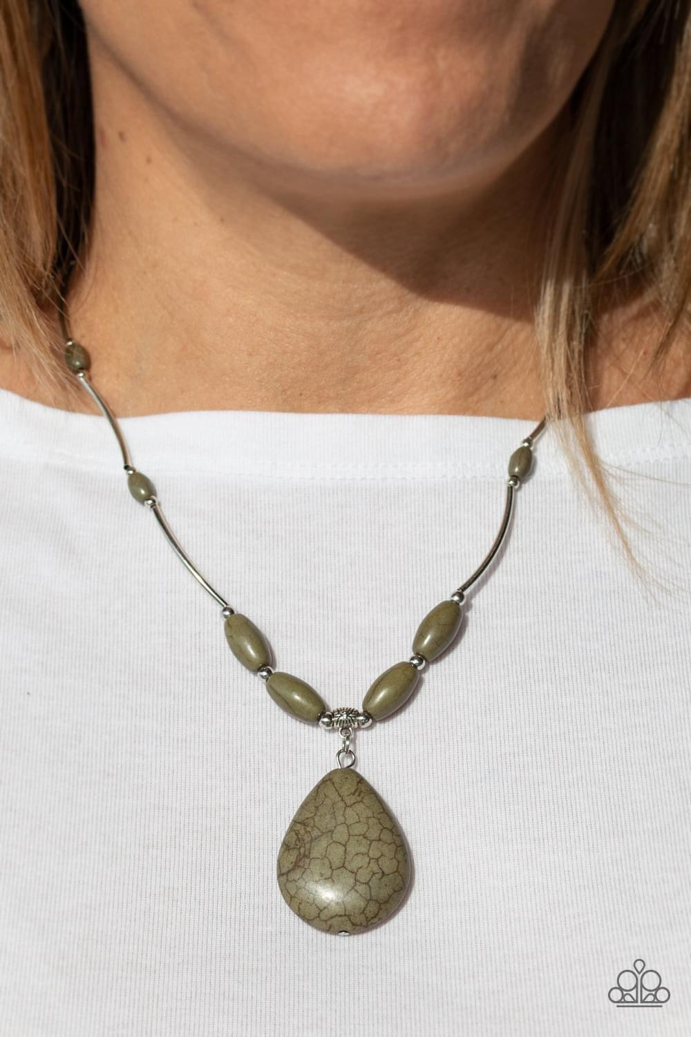 Paparazzi - EXPLORE THE ELEMENTS GREEN Necklace