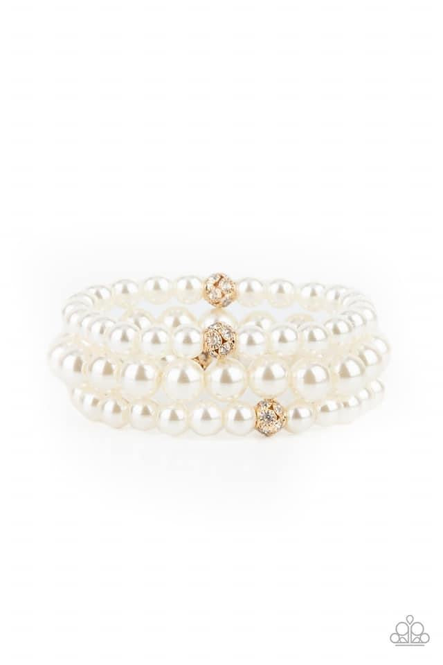 Paparazzi - Here Comes the Heiress Gold Pearl Bracelet