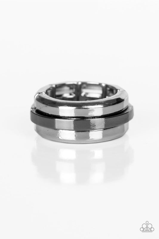 Paparazzi - Battle Tank Black Ring