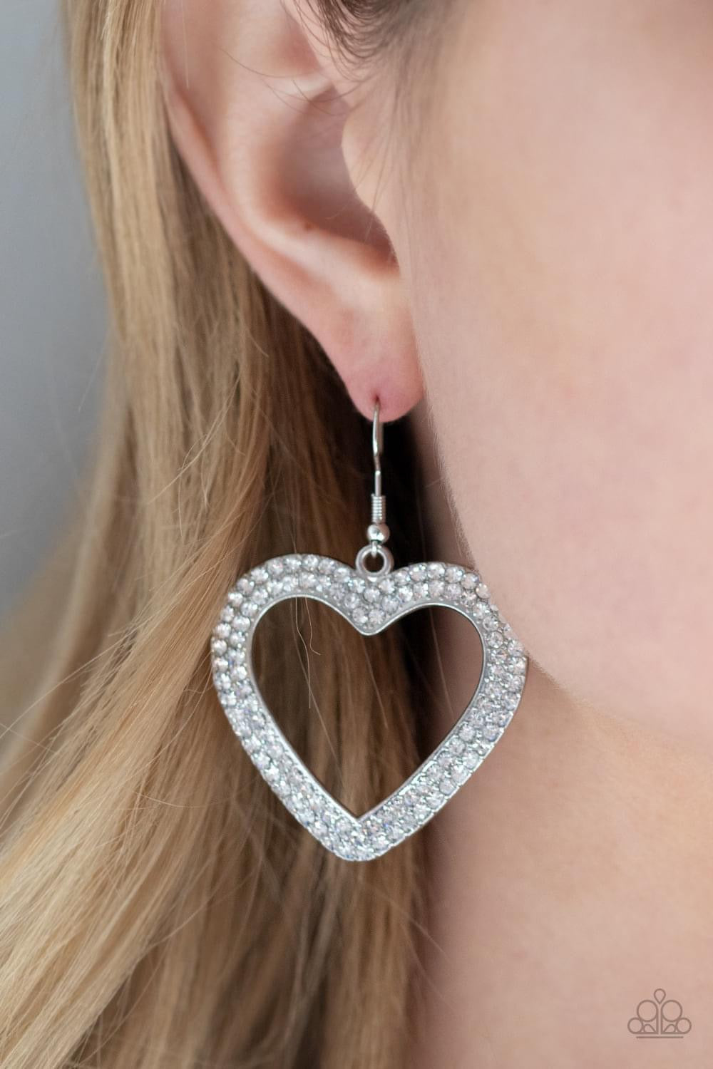 Paparazzi - GLISTEN To Your Heart - White Earrings