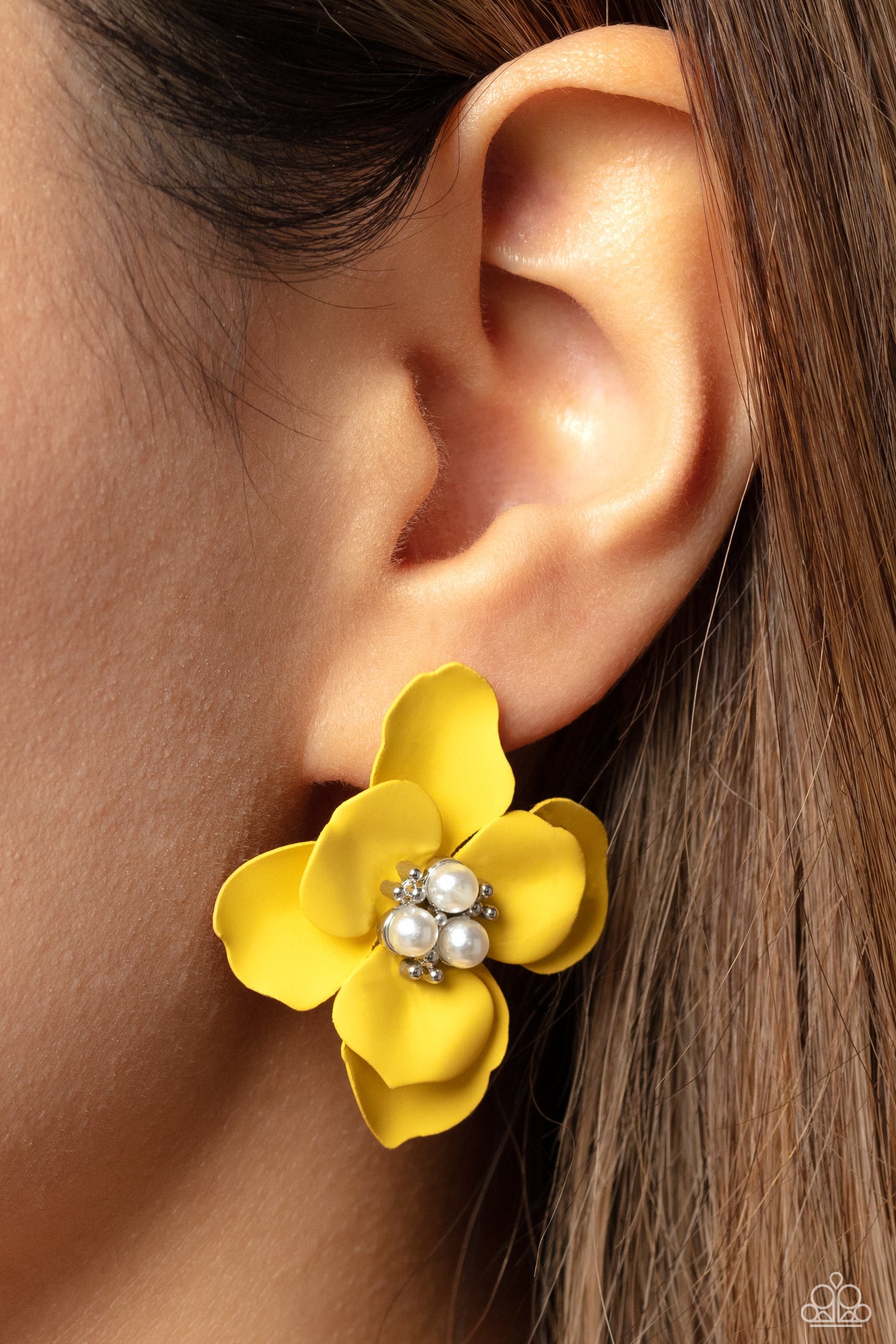 Paparazzi - Jovial Jasmine - Yellow Post Earrings