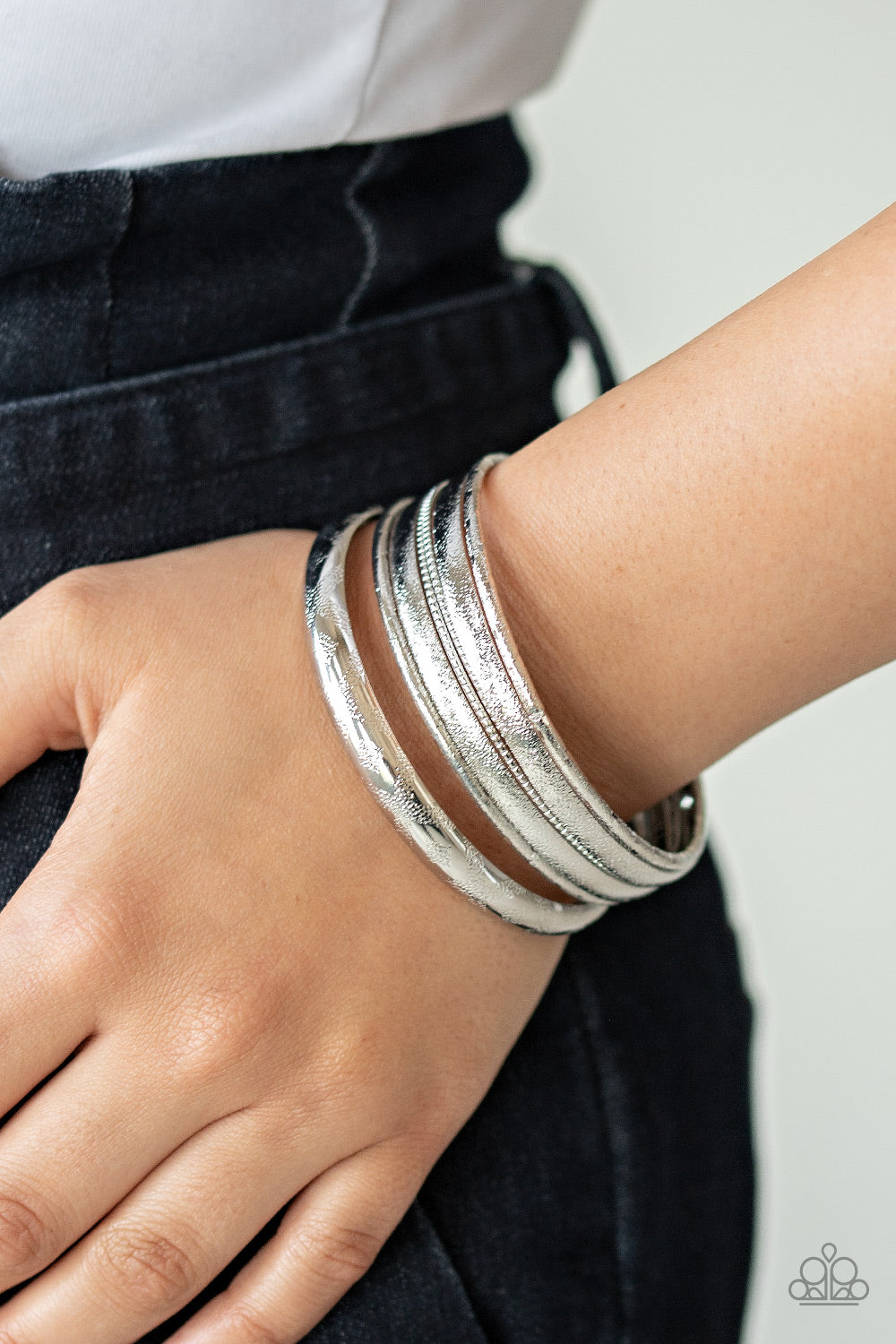 Paparazzi - Basic Bauble - Silver Bracelet