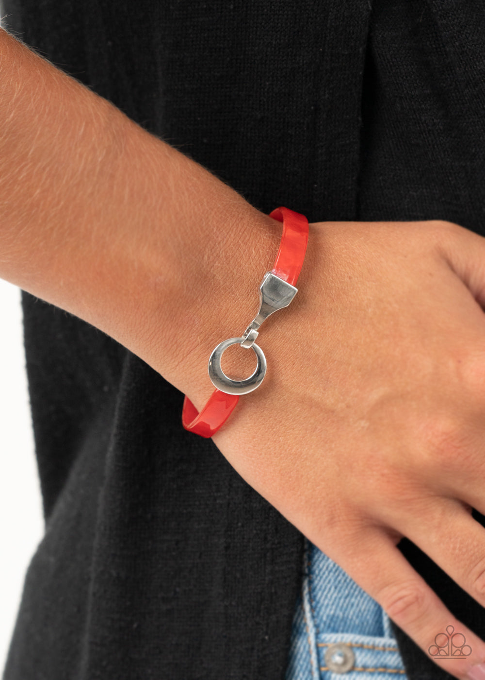 Paparazzi - HAUTE Button Topic - Red Bracelet