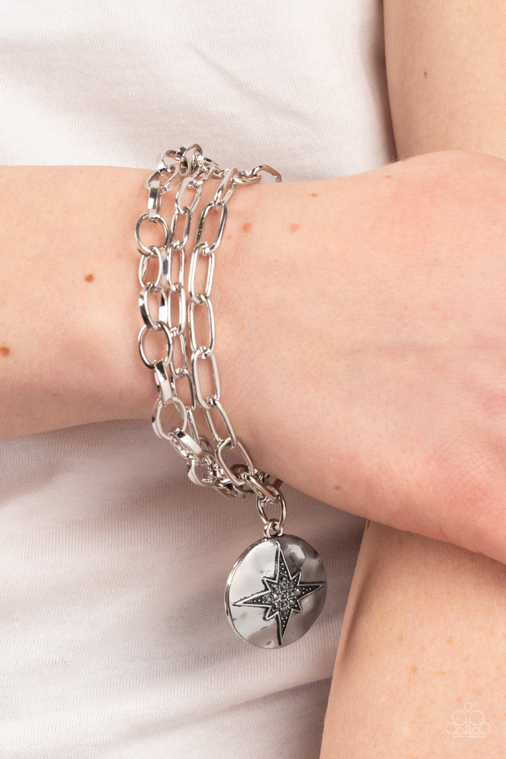 Paparazzi - True North Twinkle - Silver Bracelet