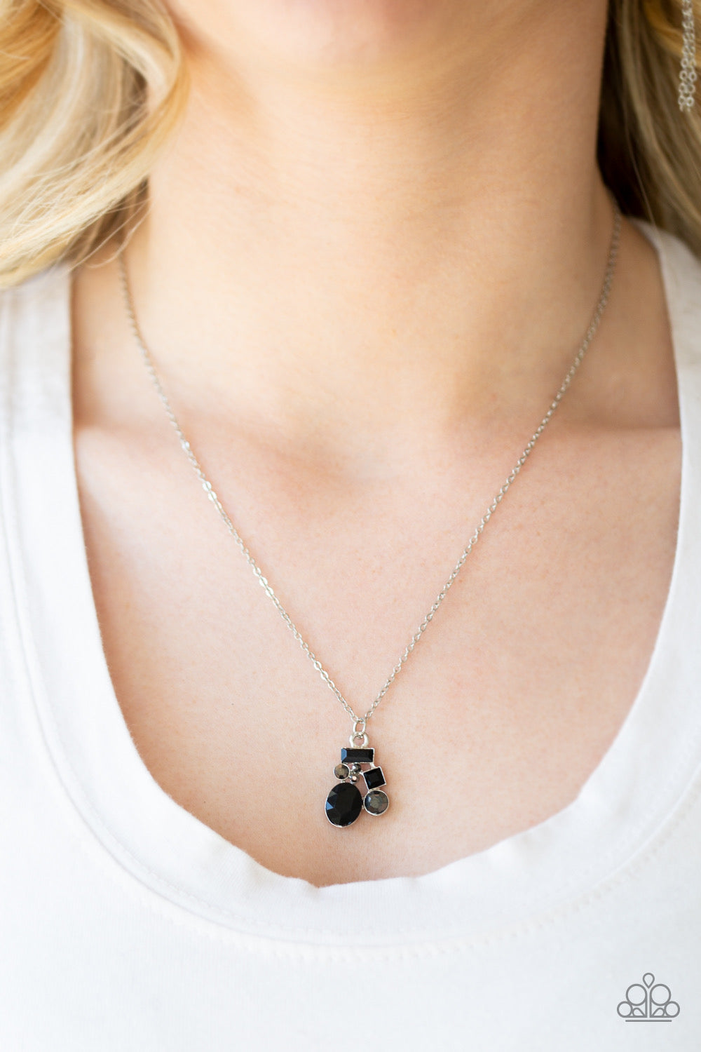 Paparazzi - Time To Be Timeless Black Necklace