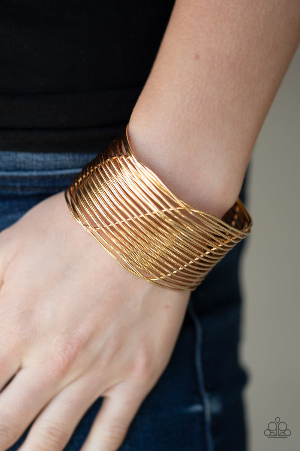 Paparazzi - Retro Revamp - Gold Bracelet