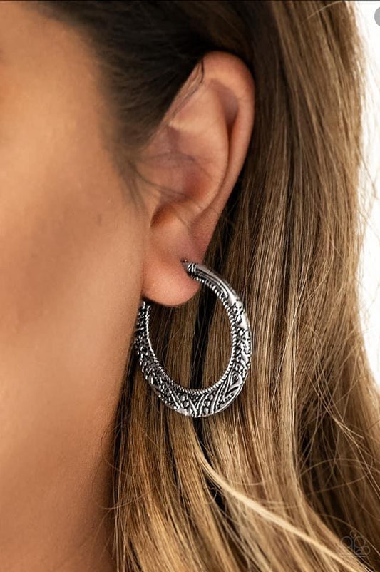 Paparazzi - Rumba Rendezvous Silver Earrings