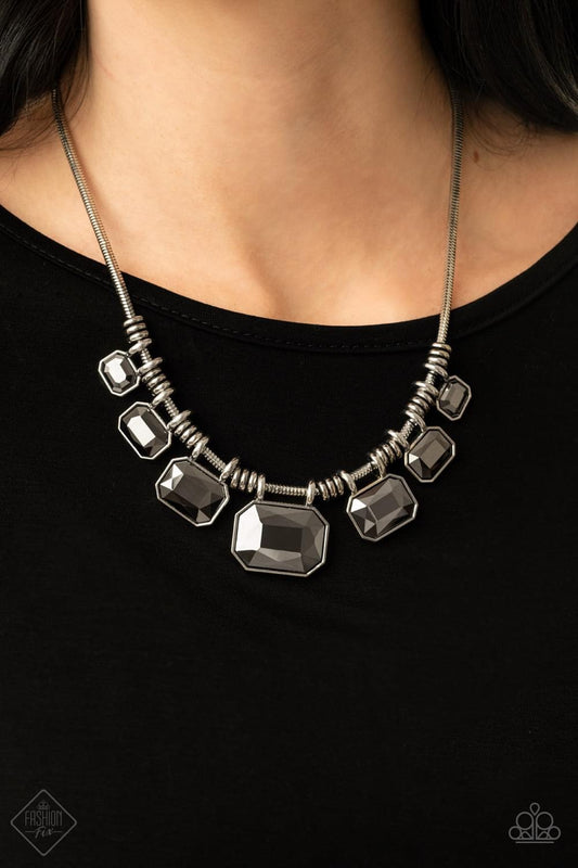 Paparazzi- Urban Extravagance - Silver Necklace