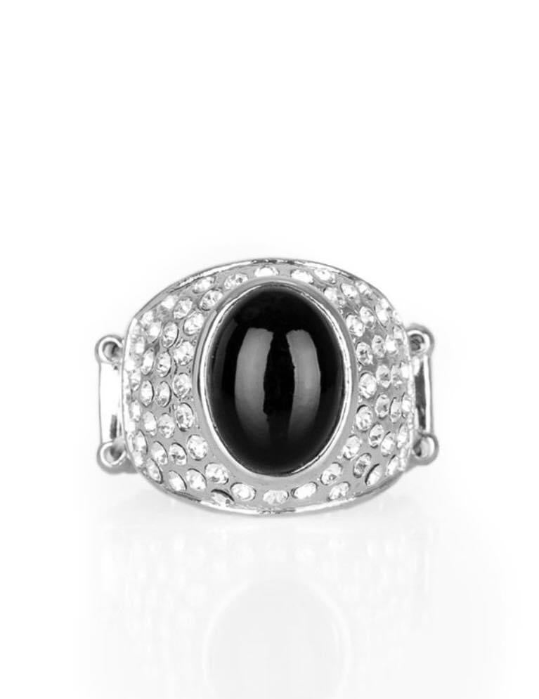 Paparazzi - Glittering Go-Getter - Black Ring