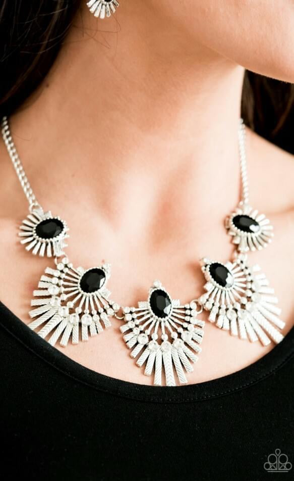 Paparazzi - Miss You-niverse Black Necklace