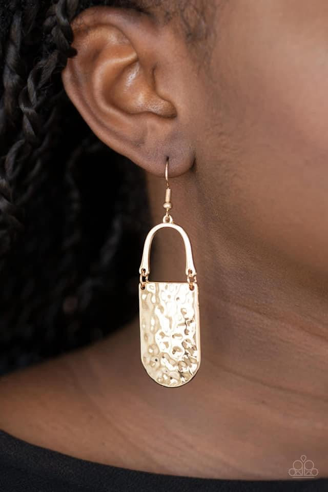 Paparazzi - Resort Relic Gold Earrings