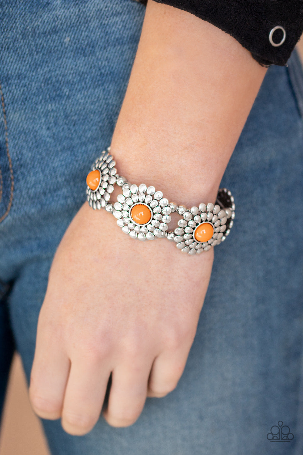 Paparazzi - Bountiful Blossoms - Orange Bracelet