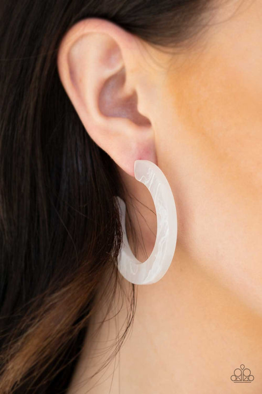 Paparazzi - Oceanside Oasis White Earrings