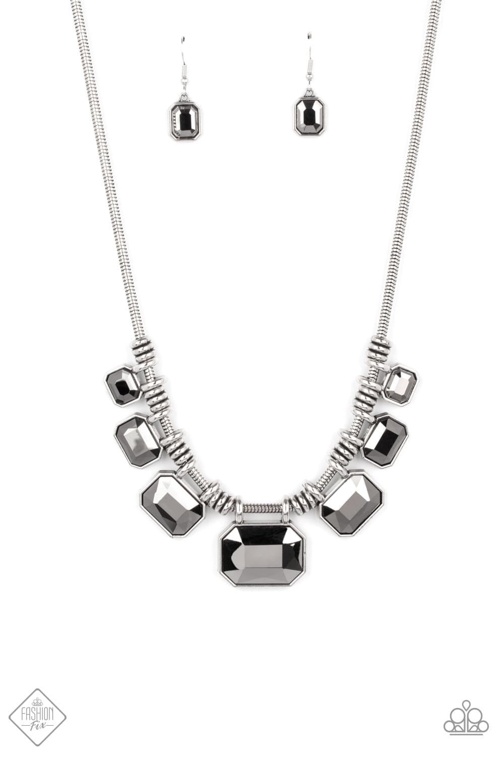 Paparazzi- Urban Extravagance - Silver Necklace