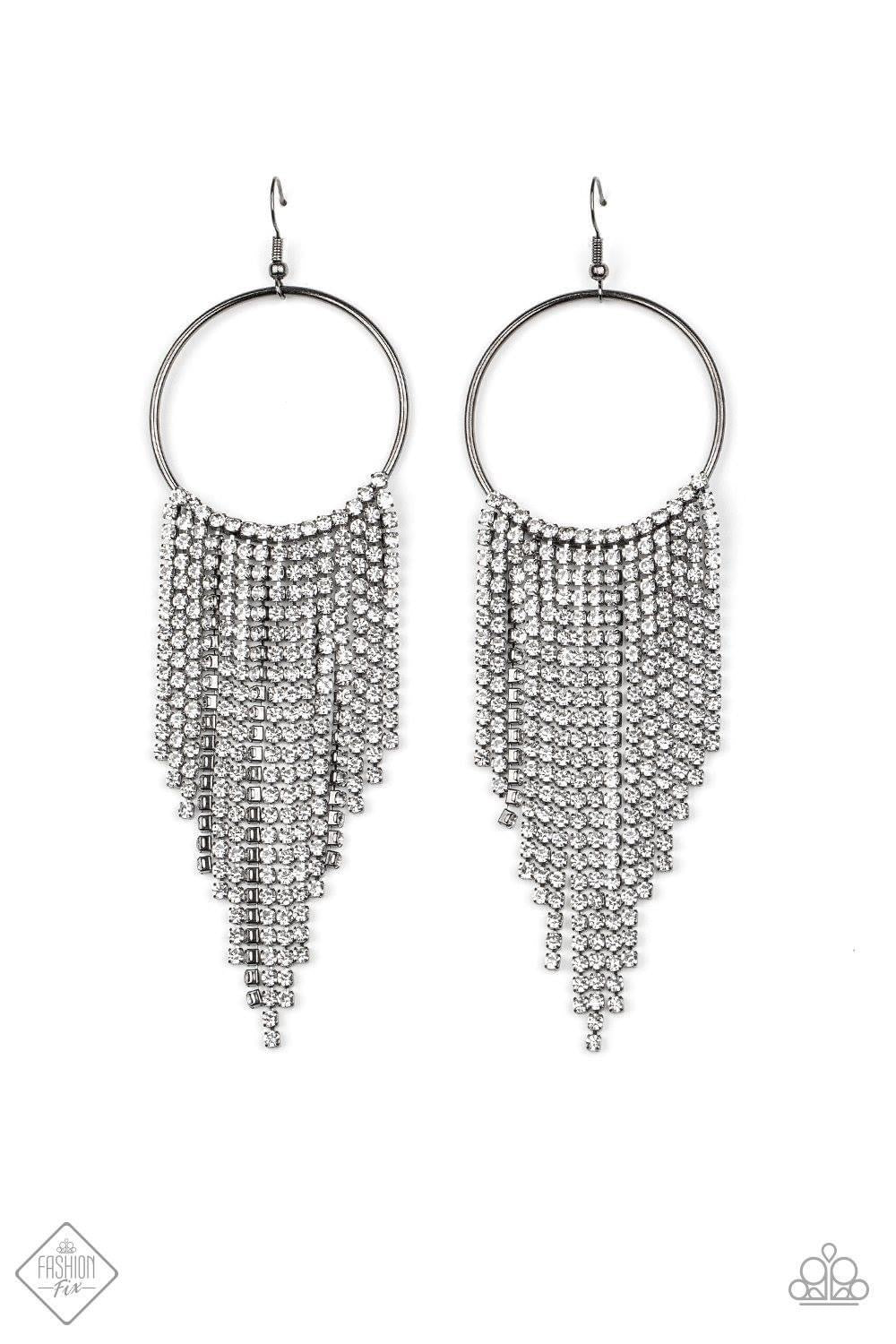 Paparazzi - Streamlined Shimmer Black Earrings