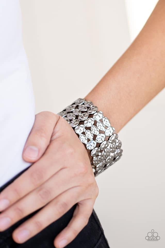 Paparazzi - Tectonic Texture Black Bracelet