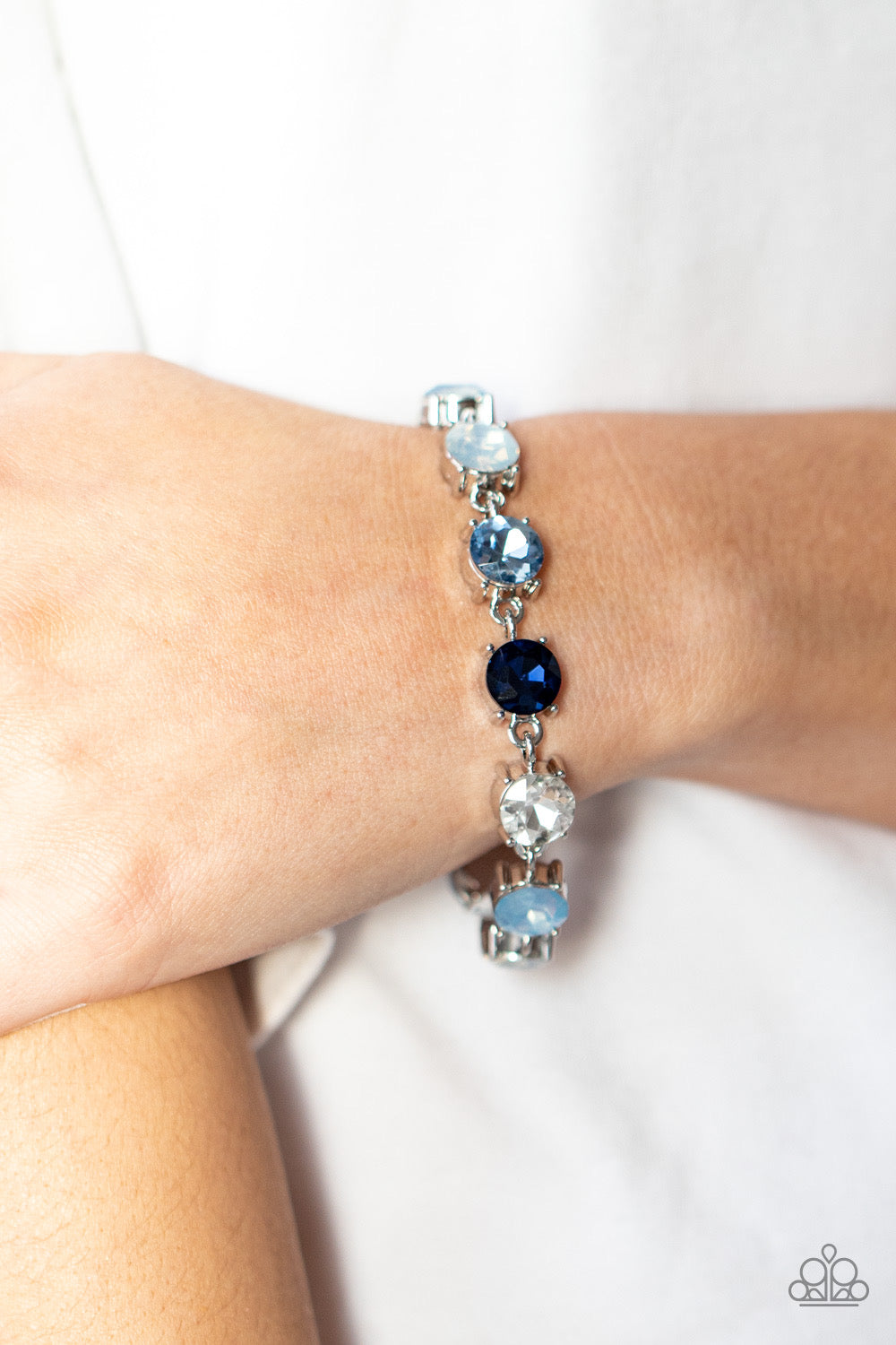 Paparazzi - Celestial Couture - Blue Bracelet