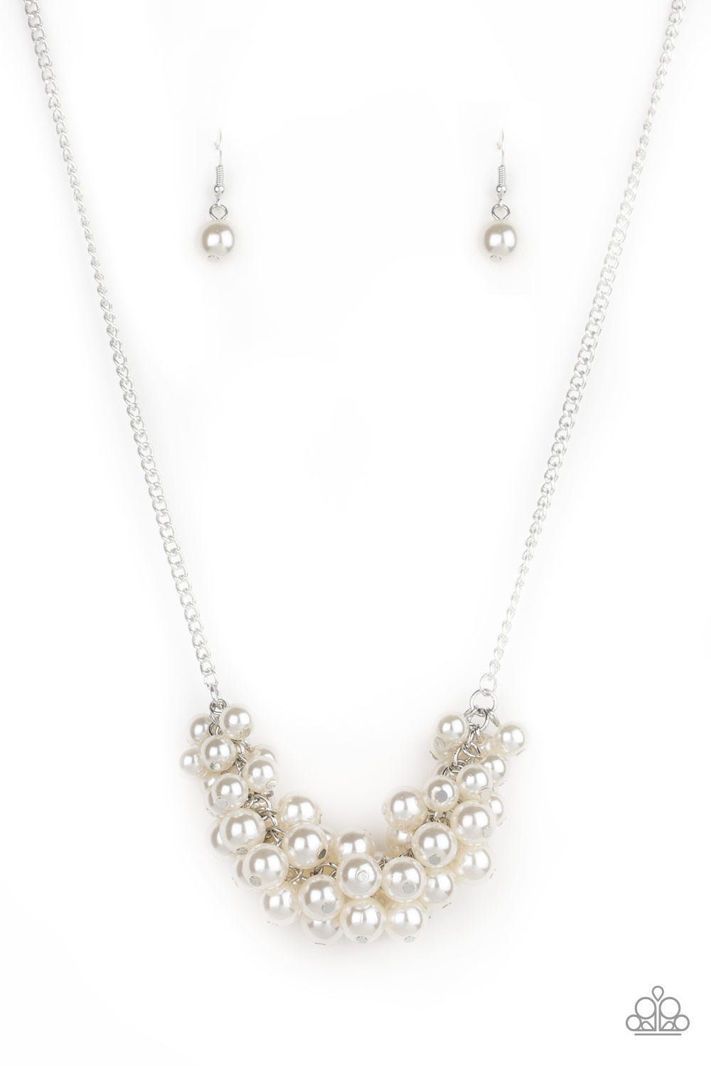 Paparazzi - Grandiose Glimmer - White Pearl Necklace