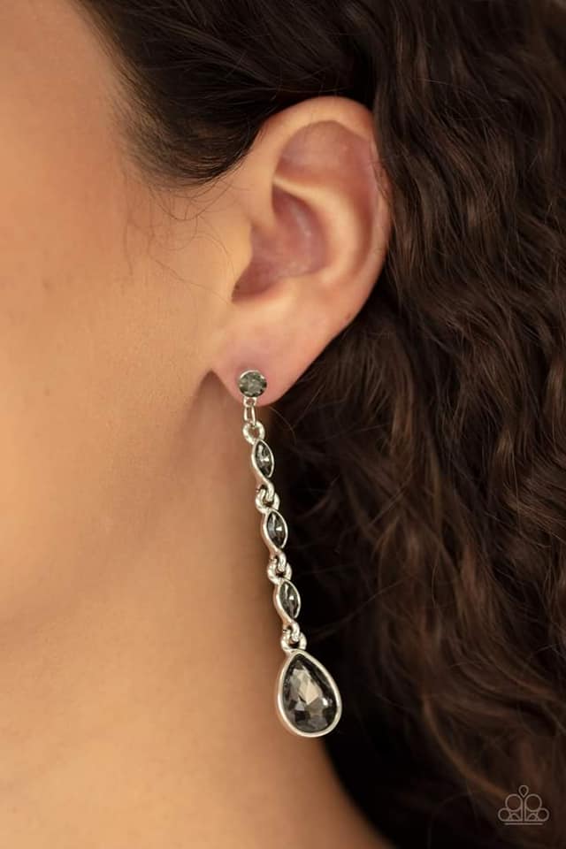 Paparazzi - Must Love Diamonds Silver Earrings