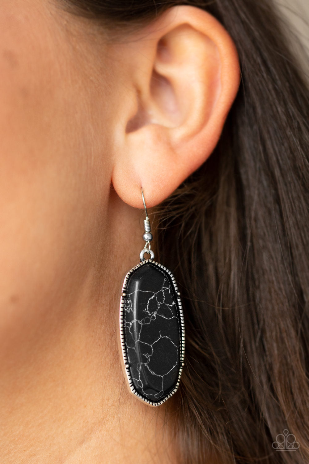 Paparazzi - Stone Quest - Black Earrings