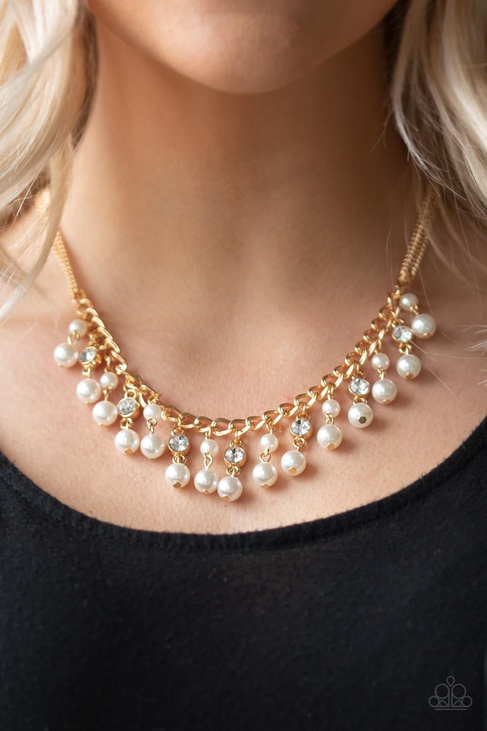 Paparazzi - Regal Refinement - Gold Necklace