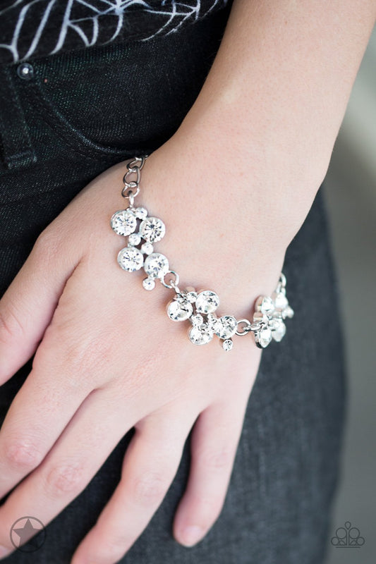 Paparazzi - Old Hollywood White Bracelet